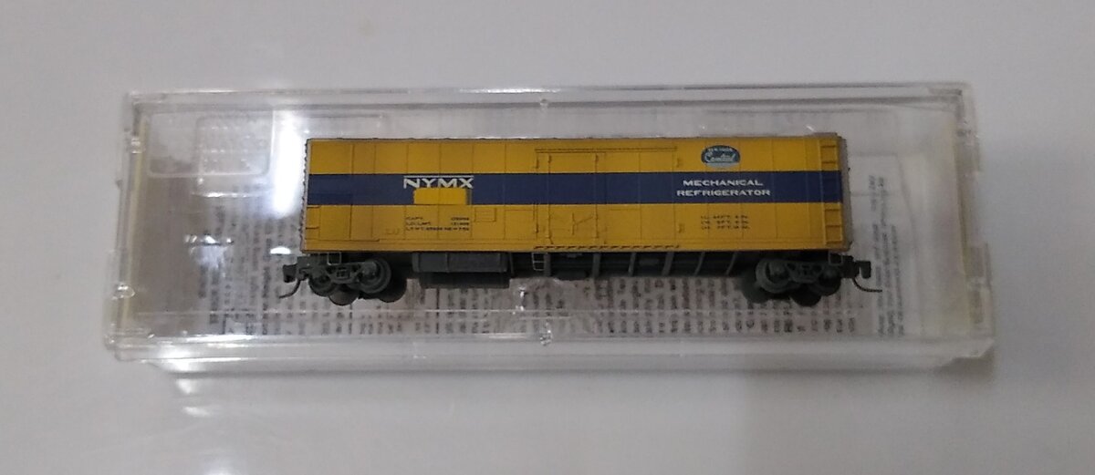 MicroTrains 54844030 Z New York Central 51' Mechanical Reefer