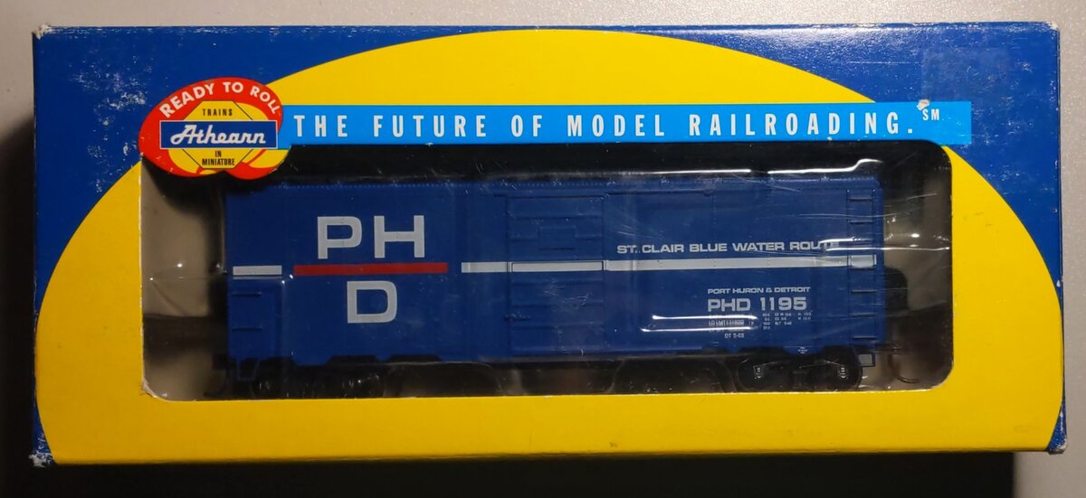 Athearn 70330 HO Scale Port Huron & Detroit 40' Superior Door Boxcar #1195