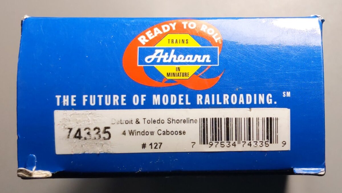 Athearn 74335 HO Scale Detroit & Toledo Shore Line 4 Window Caboose #127