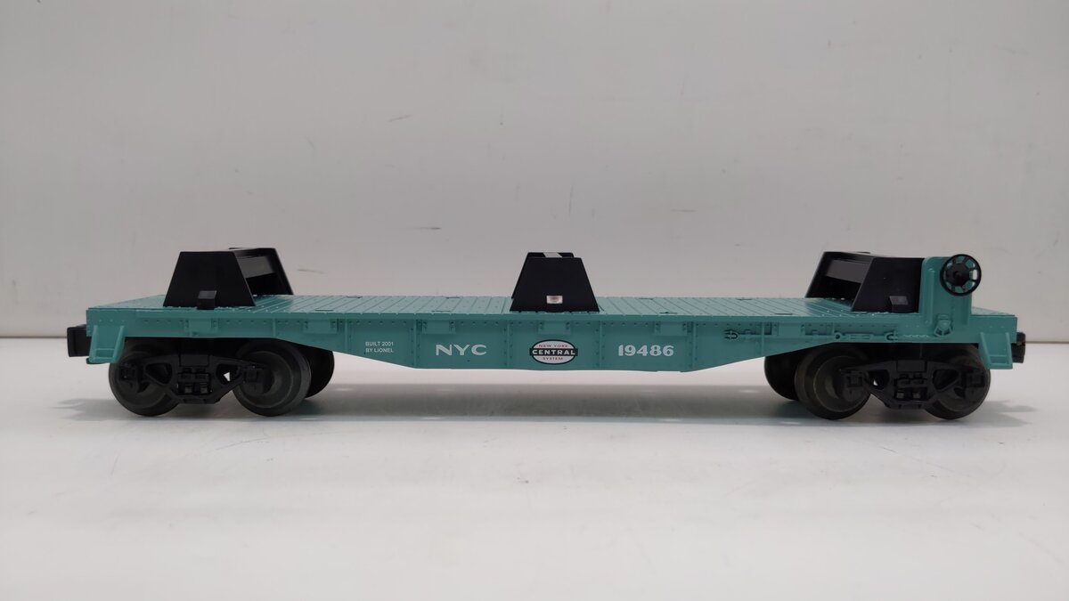 Lionel 6-19486 O Gauge New York Central Flatcar w/Stakes