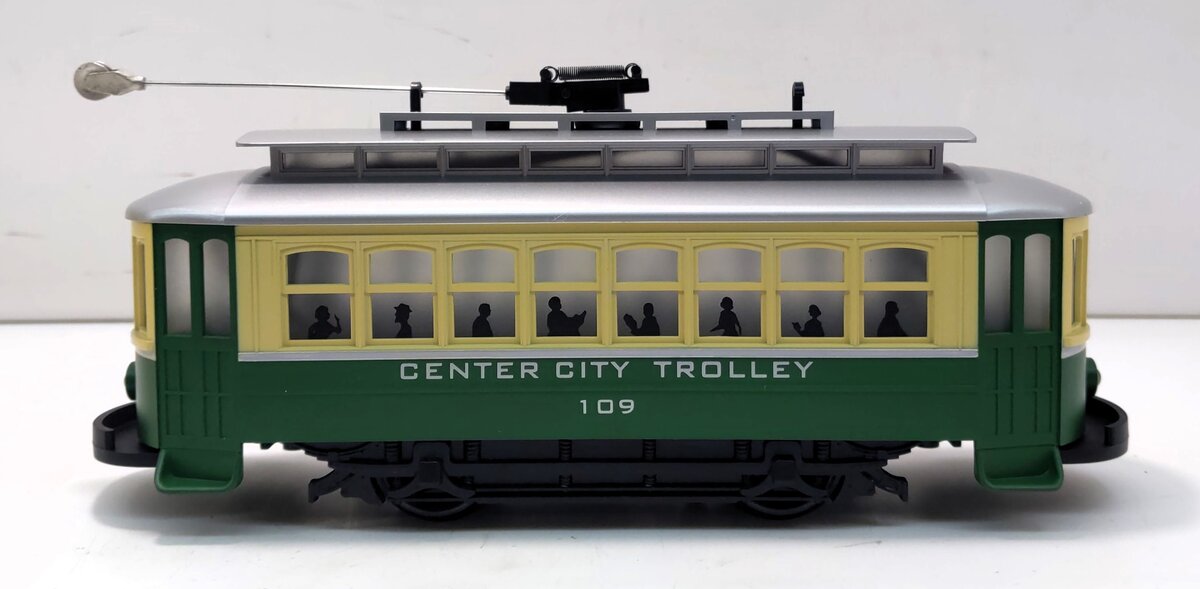 MTH 30-2545 O Gauge Center City Bump-n-Go Trolley