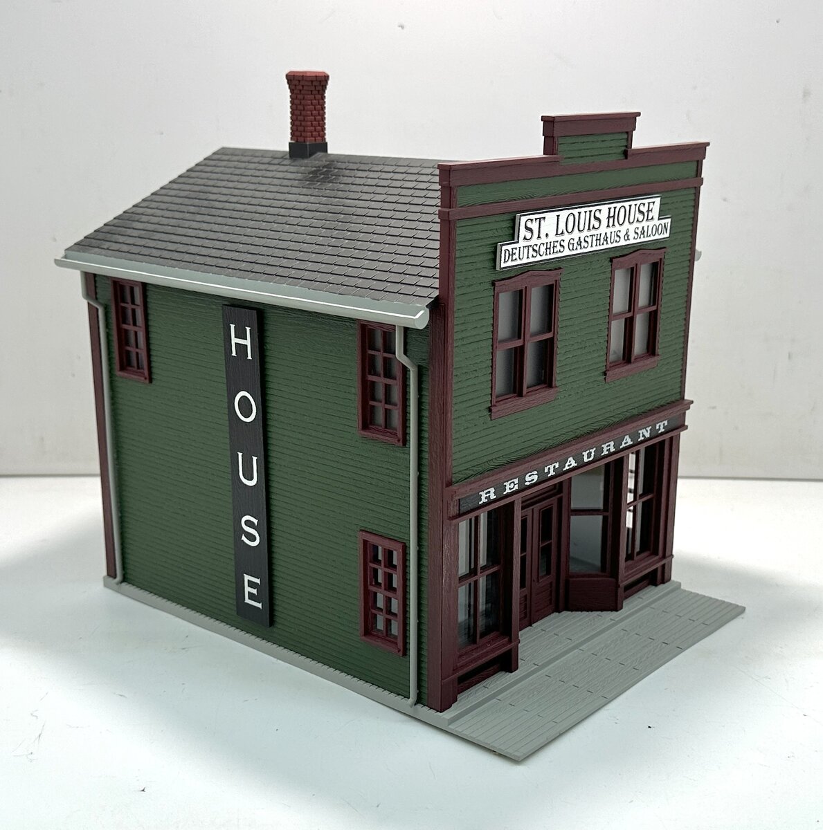 MTH 30-90344 O Assembled St. Louis House 2-Story Store Front Building