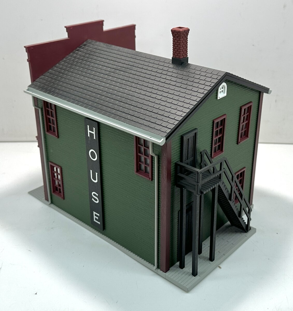 MTH 30-90344 O Assembled St. Louis House 2-Story Store Front Building