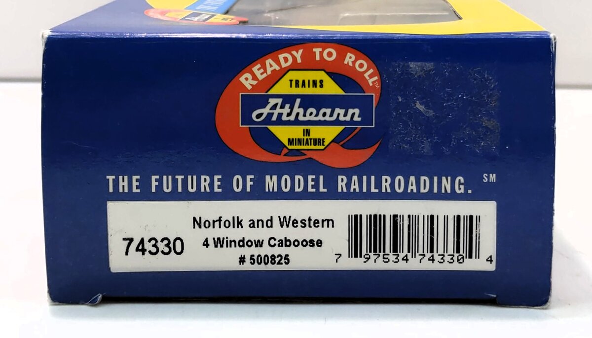 Athearn 74330 HO Norfolk & Western 4 Window Caboose #500825