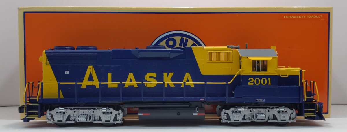 Lionel 6-28555 O Alaska GP38-2 Powered Diesel Locomotive w/RailSounds #2001