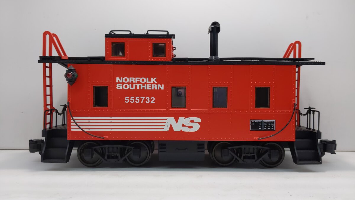 Aristo-Craft 42135 G Norfolk Southern Long Steel Caboose - Metal Wheels