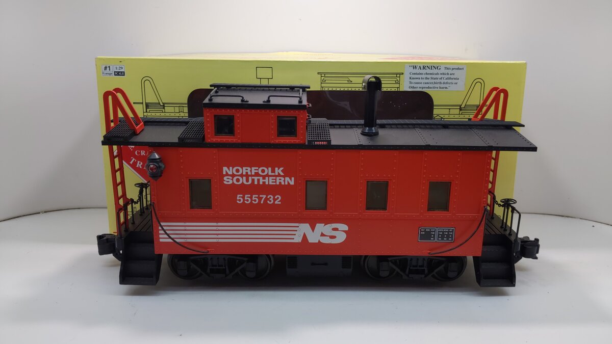 Aristo-Craft 42135 G Norfolk Southern Long Steel Caboose - Metal Wheels