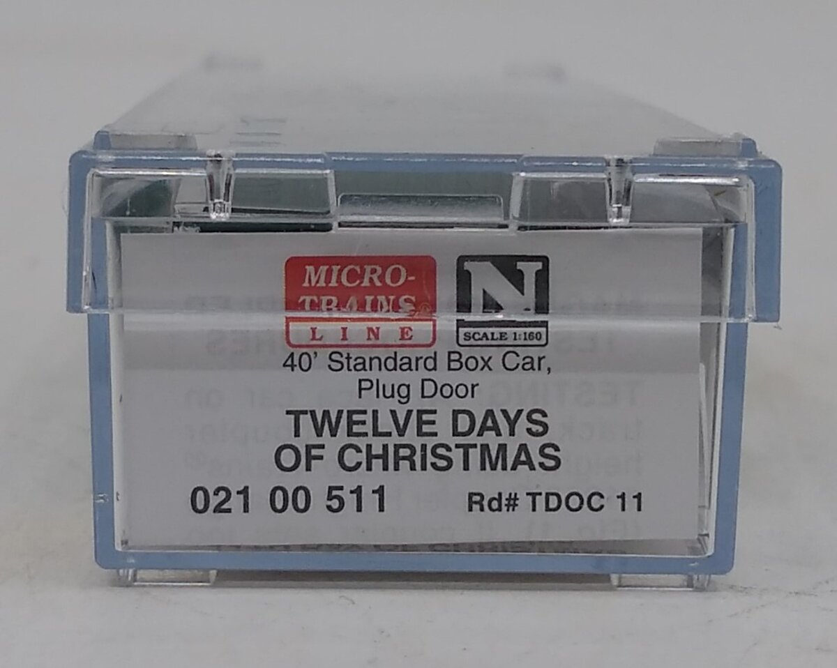 Micro-Trains 02100511 N Eleven Pipers Piping 40' Plug Door Christmas Boxcar #11