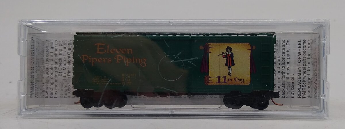 Micro-Trains 02100511 N Eleven Pipers Piping 40' Plug Door Christmas Boxcar #11