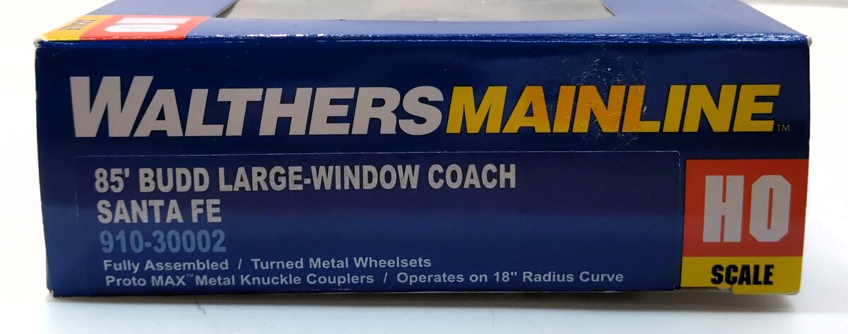 Walthers 910-30002 HO Santa Fe 85' Budd Large-Window Coach - Ready to Run
