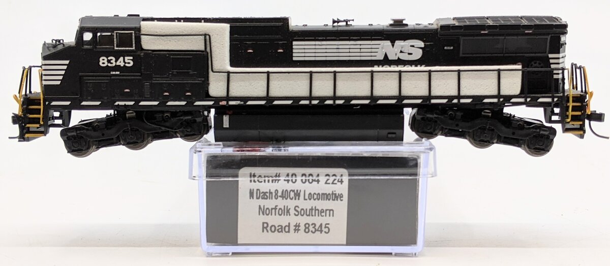 Atlas 40004224 N Dash 8-40Cw Ns 8345 W/sd