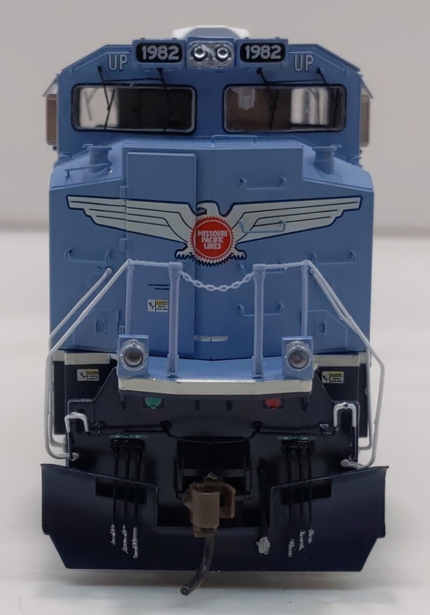 Athearn G68511 HO UP/MP Heritage SD70ACe Diesel Locomotive #1982