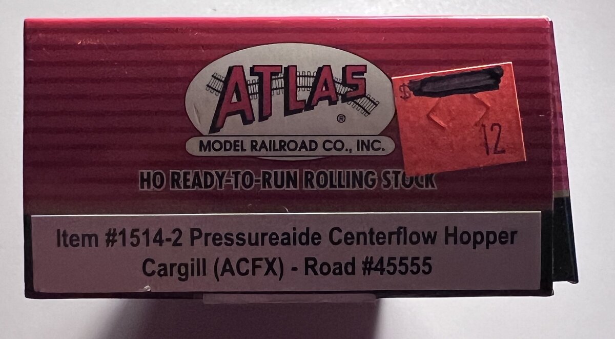 Atlas 1514-2 HO Scale Cargill Pressuraide Centerflow Hopper #45555