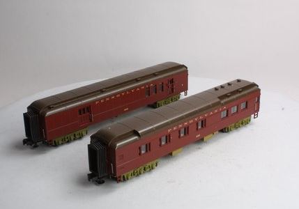 MTH 30-69065 O Pennsylvania RailKing 60’ Madison Combo/Diner Set (Set of 2)