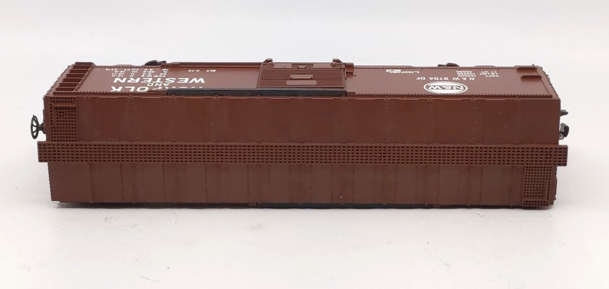 Lionel 6-9704 O Gauge Norfolk and Western Tuscan Boxcar