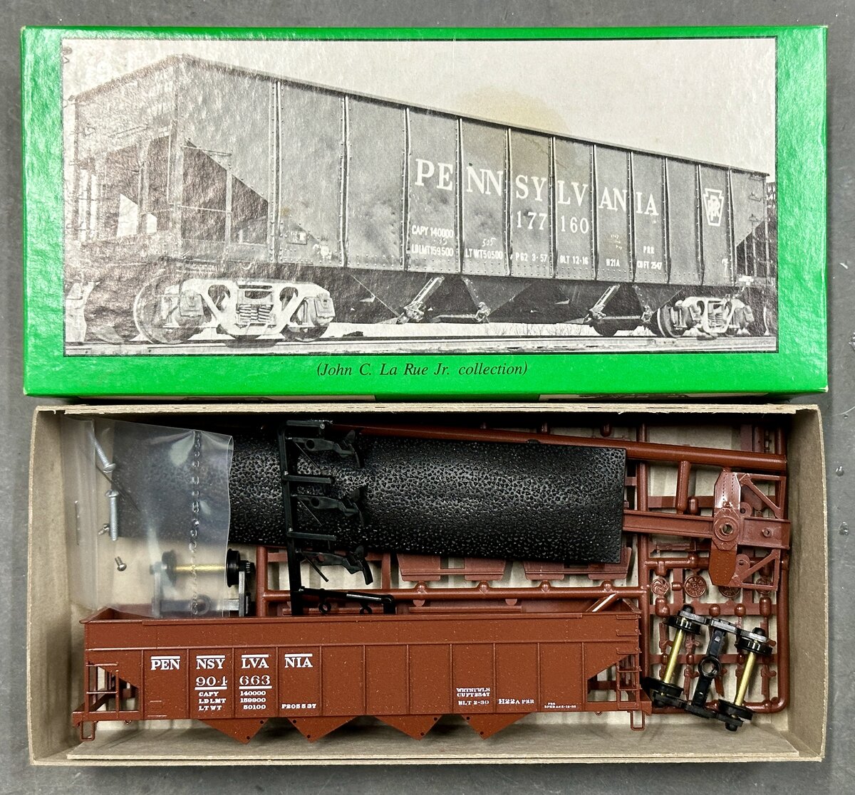Bowser 56001 Pennsylvania H22a 4-Bay Hopper (Early Style Lettering)
