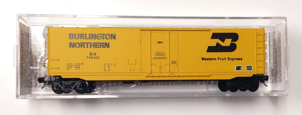 Micro-Trains 03800161 N BN 50' Steel Standard Plug Door Boxcar #745452