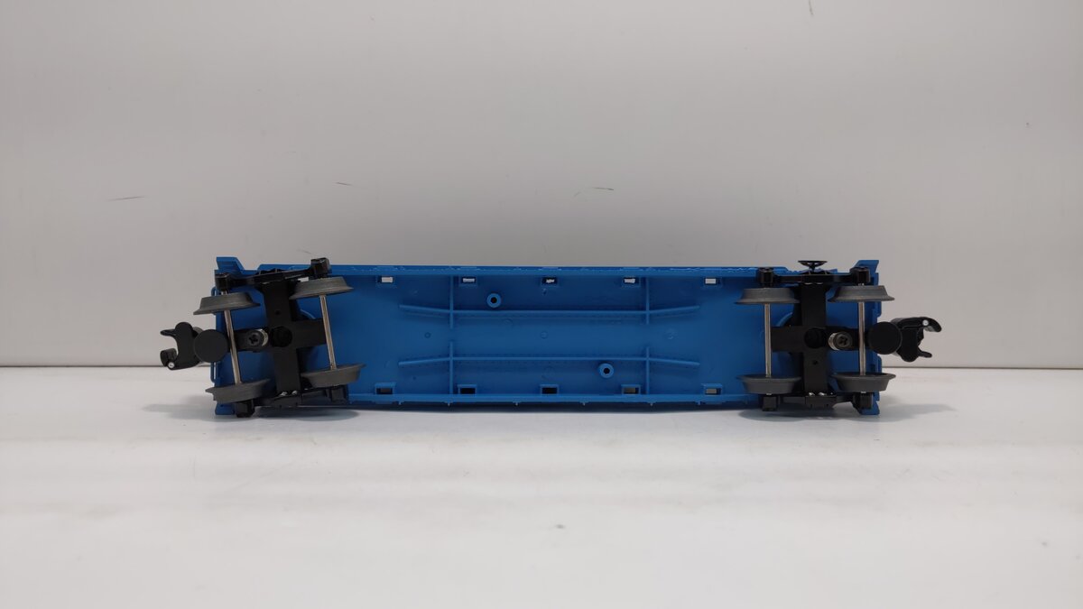 Lionel 6-26669 O US Navy Flatcar With Shark Submarine