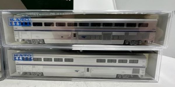 Kato 106-3515 N Scale Amtrak Superliner Phase Ivb Passenger Cars A (Set of 4)