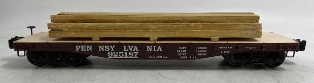 Lionel 6-82854 O Pennsylvania Railroad 40' Flatcar with Lumber Load #925187
