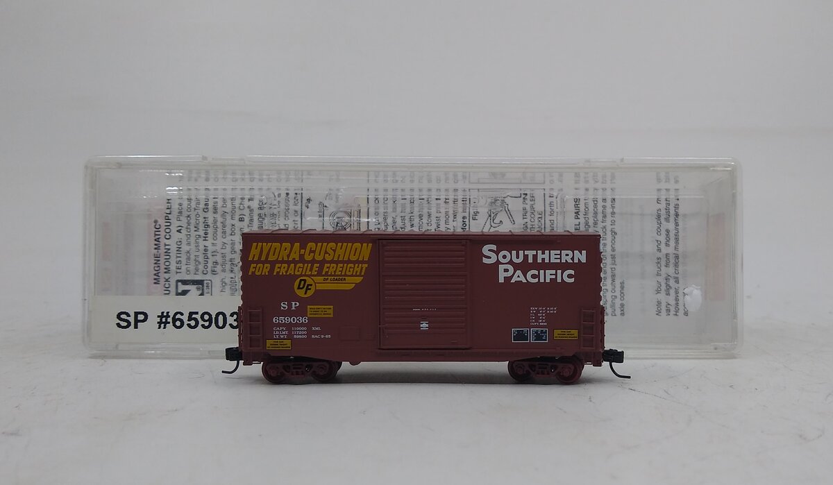 Micro-Trains 10100060 N Southern Pacific 40' Single Door Hi-Cube Boxcar #659036