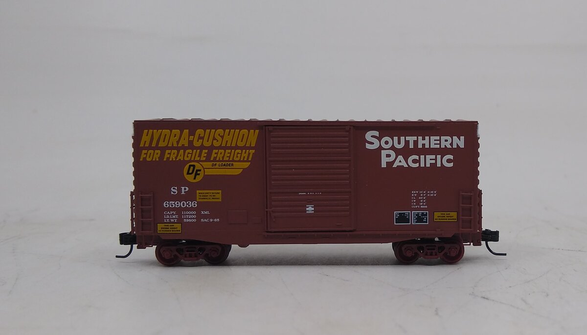 Micro-Trains 10100060 N Southern Pacific 40' Single Door Hi-Cube Boxcar #659036