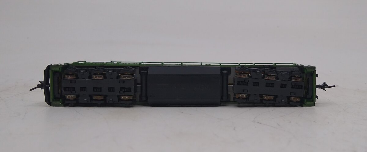 Kato 176-0935 N Burlignton Northern U30CBN Diesel Locomotive #5327