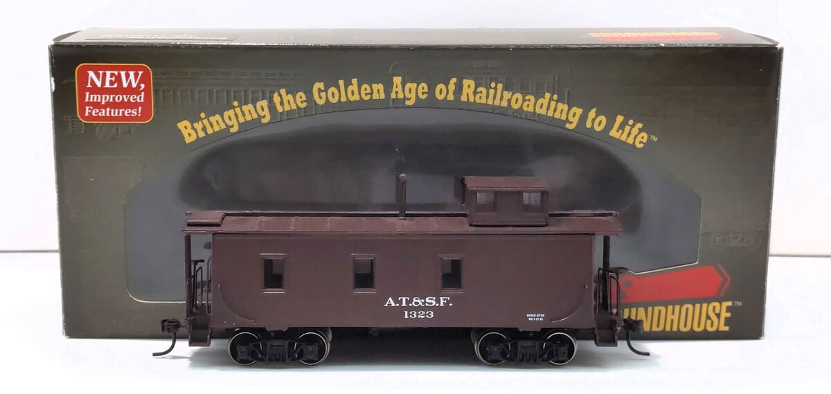 Roundhouse 84266 HO Santa Fe 3-Window Wood Caboose #1323
