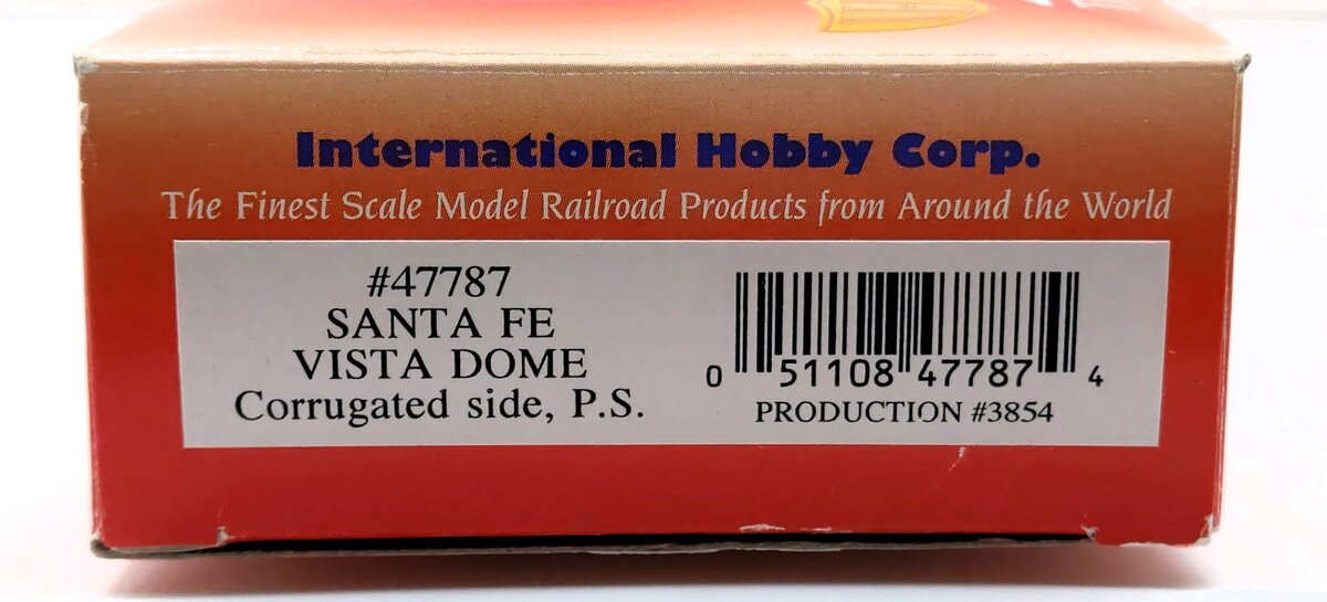 IHC 47787 HO Santa Fe Corrugated Side PS Vista Dome Car #500