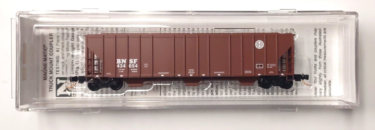 Micro-Trains 09900140 N Scale BNSF Evans 100-Ton 3-Bay Covered Hopper #434654