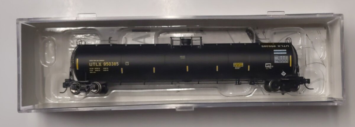 Athearn 23552 N UTLX 33,900-Gallon LPG Tank/Early #950385
