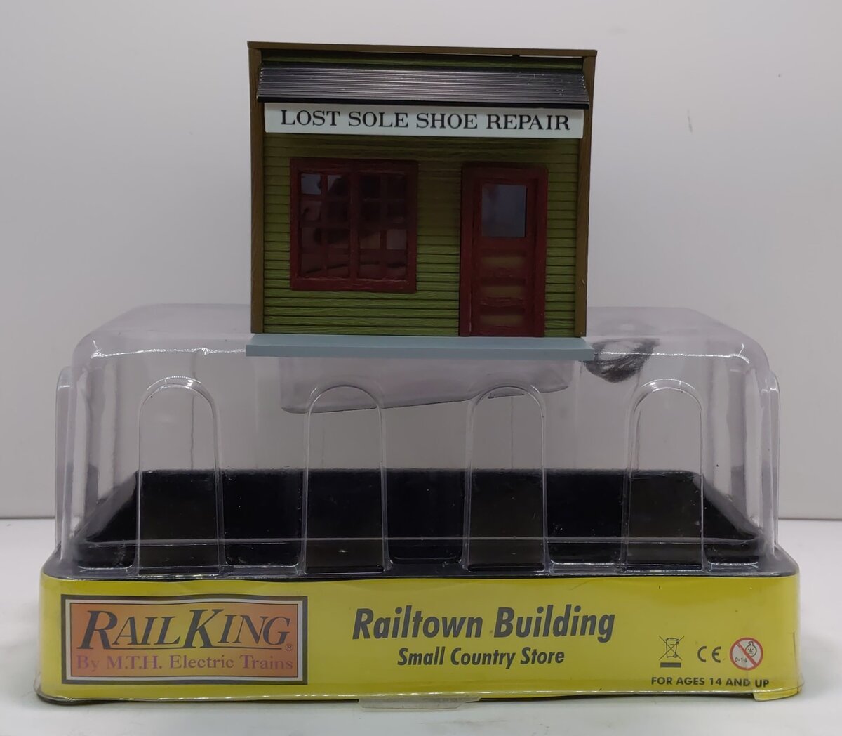 MTH 30-90396 O Lost Sole Shoe Repair Small Country Store