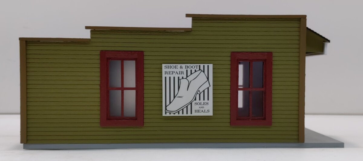 MTH 30-90396 O Lost Sole Shoe Repair Small Country Store