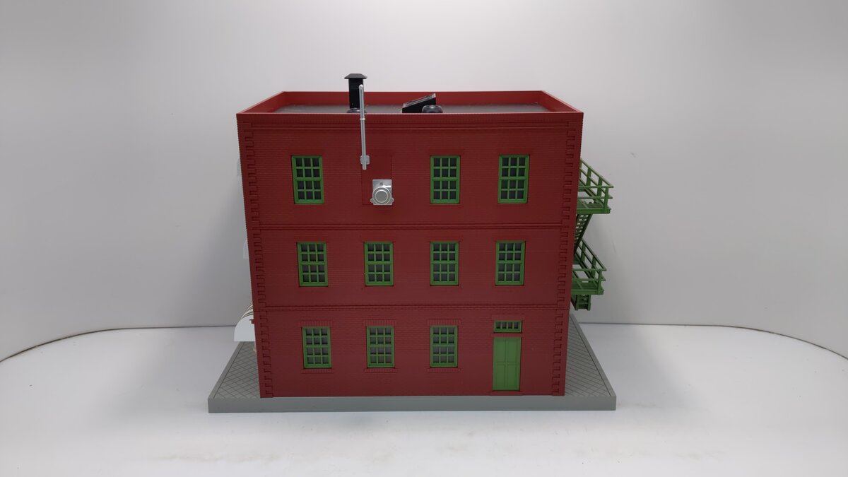 MTH 30-90438 O Wiseguy's Pizza 3Story City Building w/Fire Escape & Blink