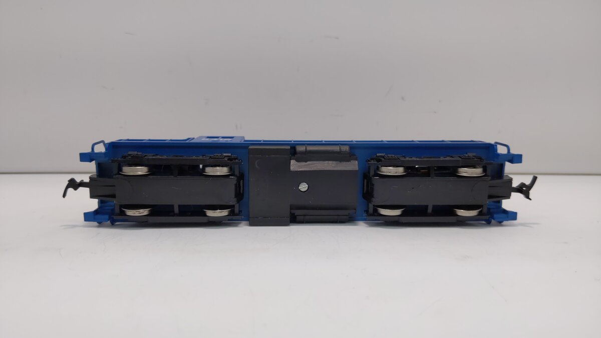 Model Power 6845 HO Conrail RS-2 Diesel Locomotive #8416