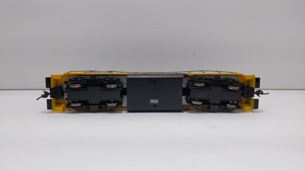 Bachmann 60703 HO CSX EMD GP35 Diesel Locomotive w/DCC #4402