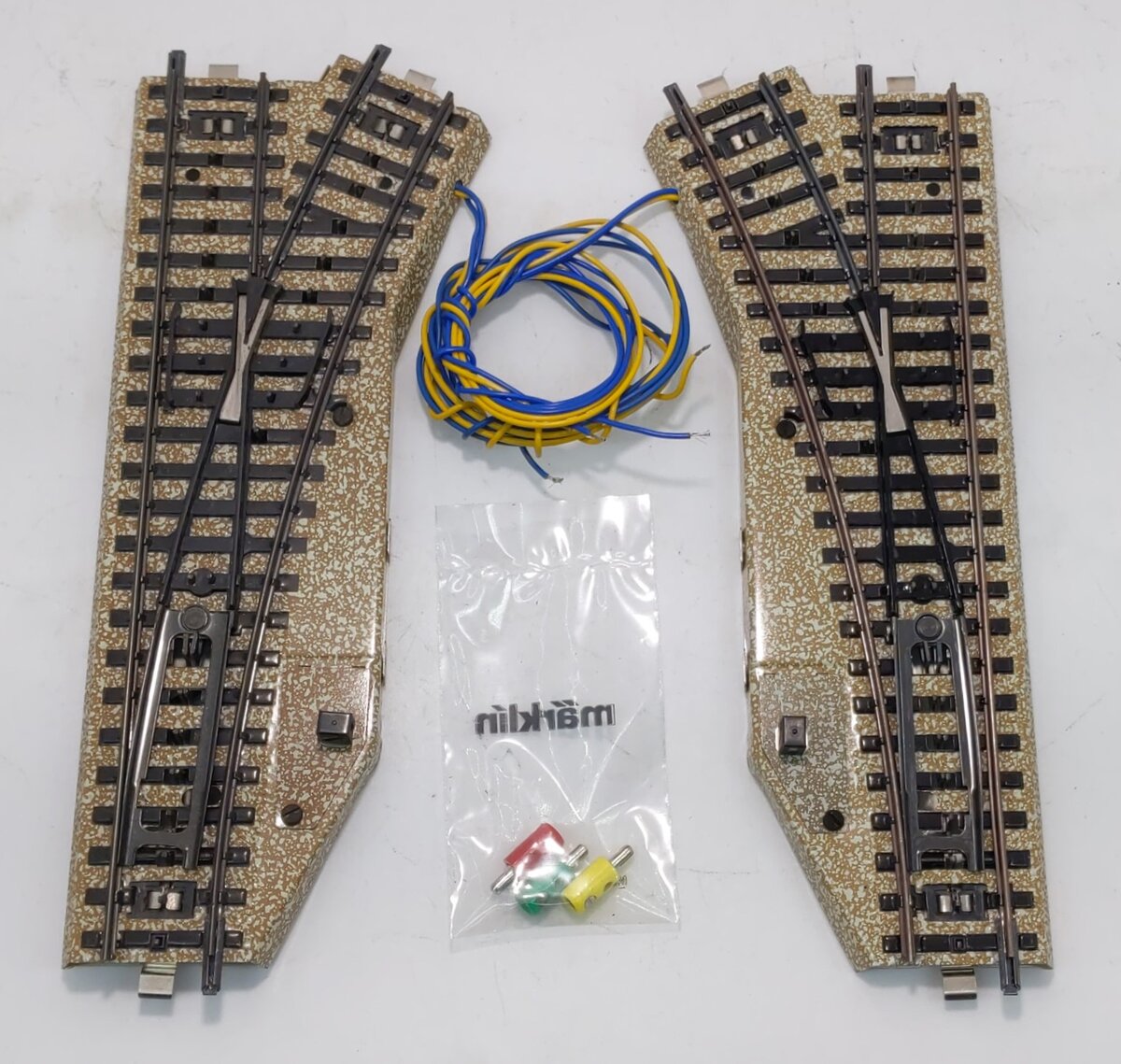 Marklin 5202 HO Scale Remote Switch Pair