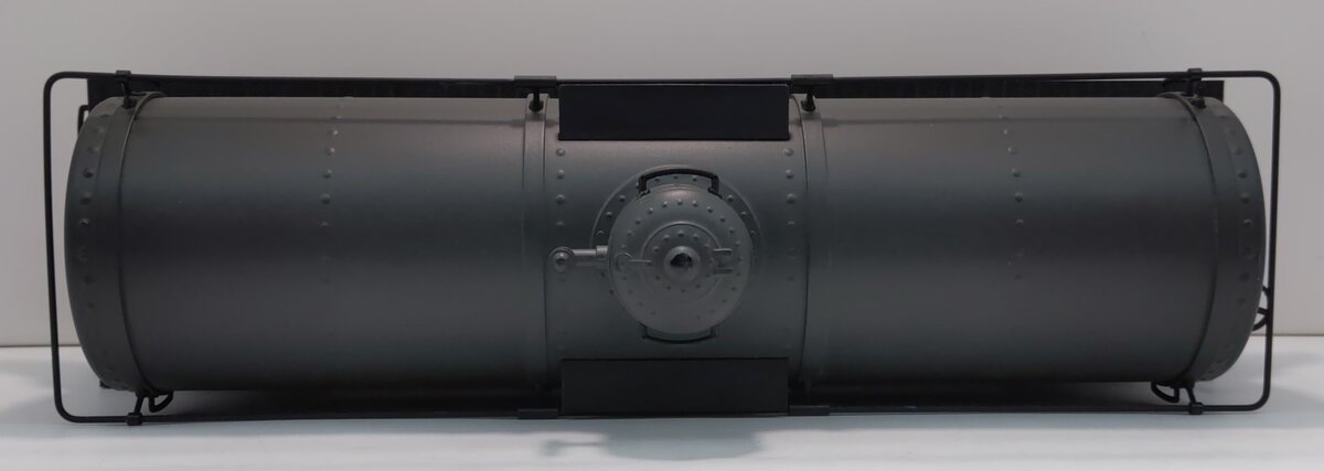 Bachmann 93470 G Scale Single Dome Tank Car--Undecorated