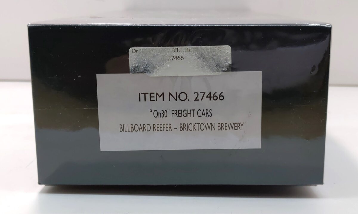 Bachmann 27466 On30 Bricktown Brewery Billboard Reefer