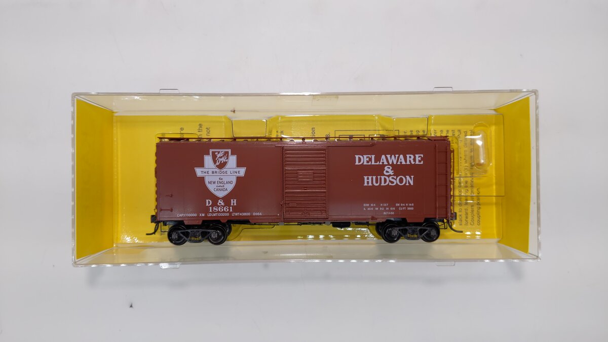 Kadee 4042 HO Delaware & Hudson 40' PS-1 Boxcar #18661