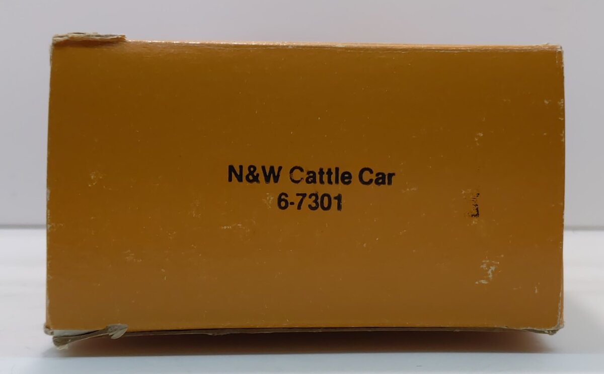 Lionel 6-7301 O Gauge Norfolk & Western Cattle Car