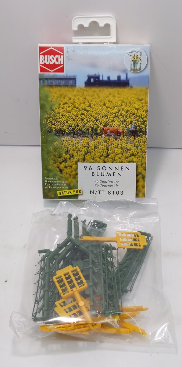 Busch 8103 N Scale Sunflower Field