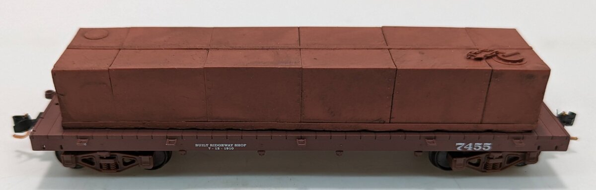 Micro-Trains 85500050 HOn3 RGS 30' Flatcar w/Oil Tank Load #7455