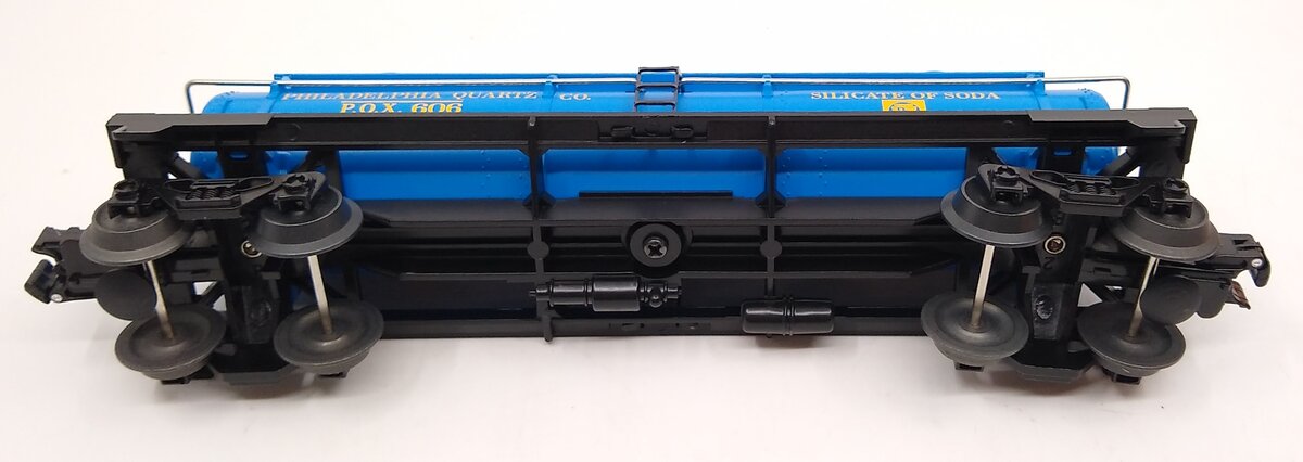 Lionel 6-36145 O Gauge Philadelphia Quartz 3-Dome Tank Car #606