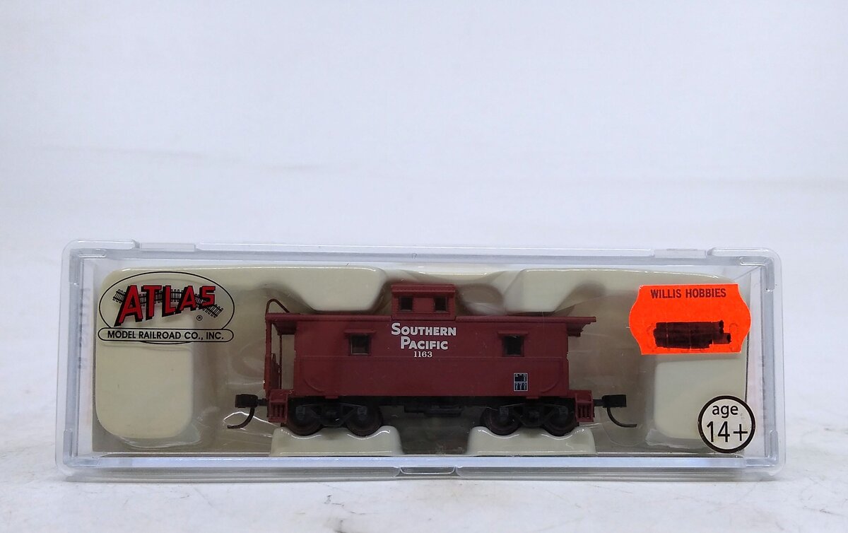 Atlas 39853 N Scale Southern Pacific C&O Cupola Caboose #1163