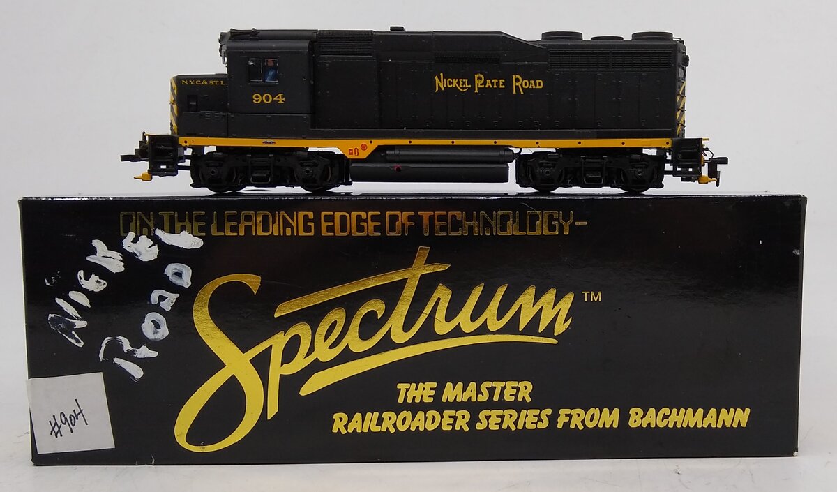 Spectrum 82028 HO Nickel Plate Road EMD GP30 Diesel Locomotive w/DCC #904