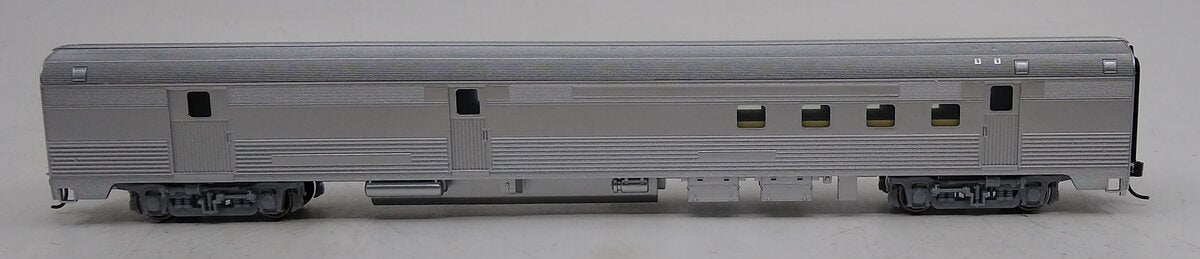 Walthers 910-30300 HO Painted, Unlettered 85' Budd Baggage-Railway Post Office