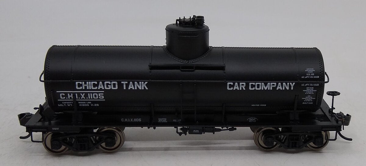 Walthers 920-100301 HO Scale Chicago Tank Car #1105