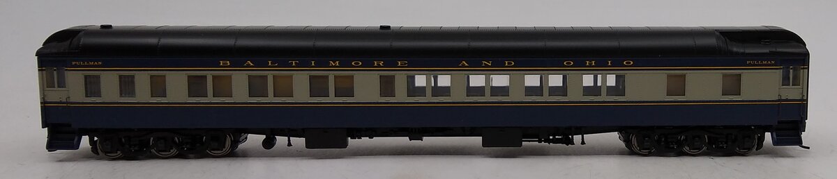 Walthers 932-10060 HO Scale B&O 8-1-2 Pullman Heavyweight Passenger Car