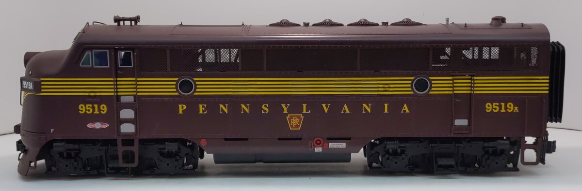 USA Trains R22358 G Scale Pennsylvania Railroad F-3A Diesel Engine #9519A